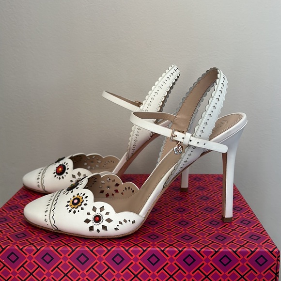 EUC Tory Burch Marguerite Perforated 105mm Slingback Heels - Ivory, Size 10 - Picture 7 of 12